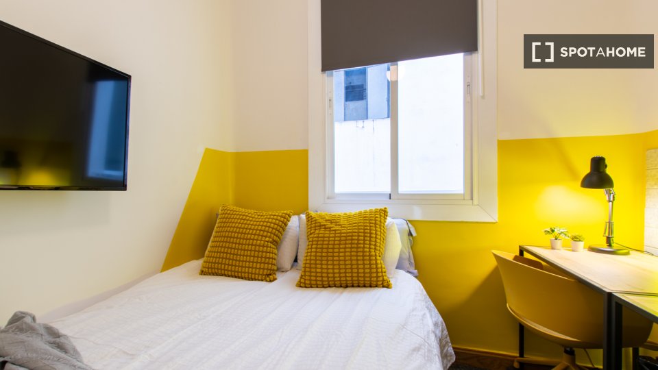 Double room Madrid, 5 beds — photo 26