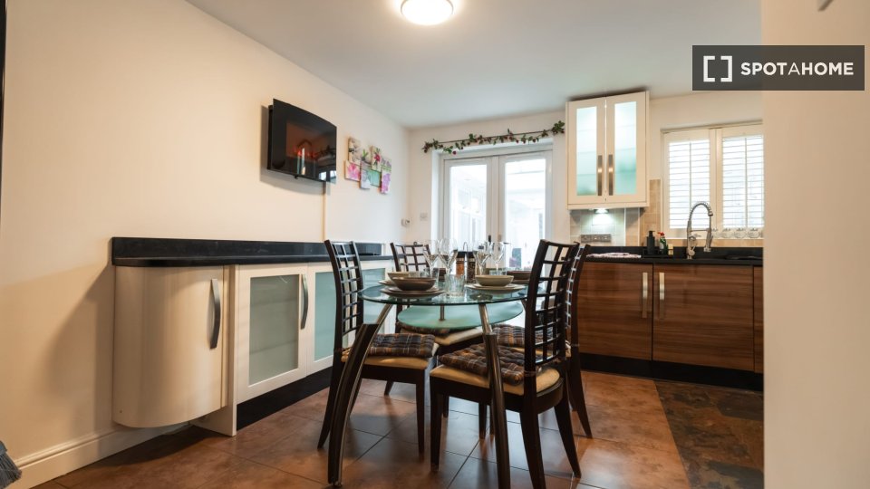 Apartment London, 4 beds, 102m² — photo 7