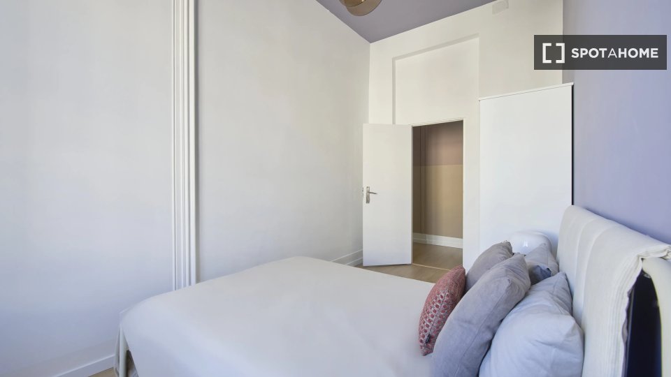 Double room Lisbon, 9 beds — photo 4