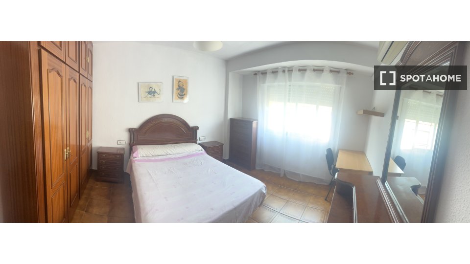 Apartment Granada, 3 beds, 75m² — photo 3