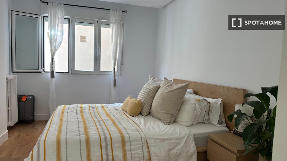 Apartment mono Madrid, 70m² — photo 1