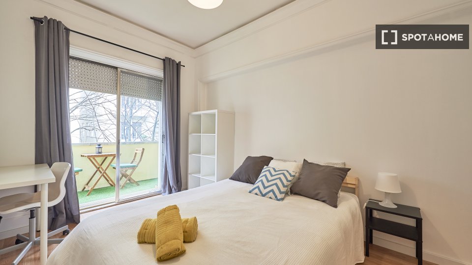 Double room Lisbon, 9 beds, 160m² — photo 40