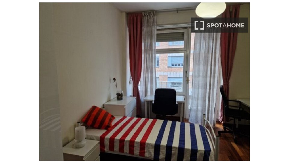 Double room Turin, 2 beds — photo 6