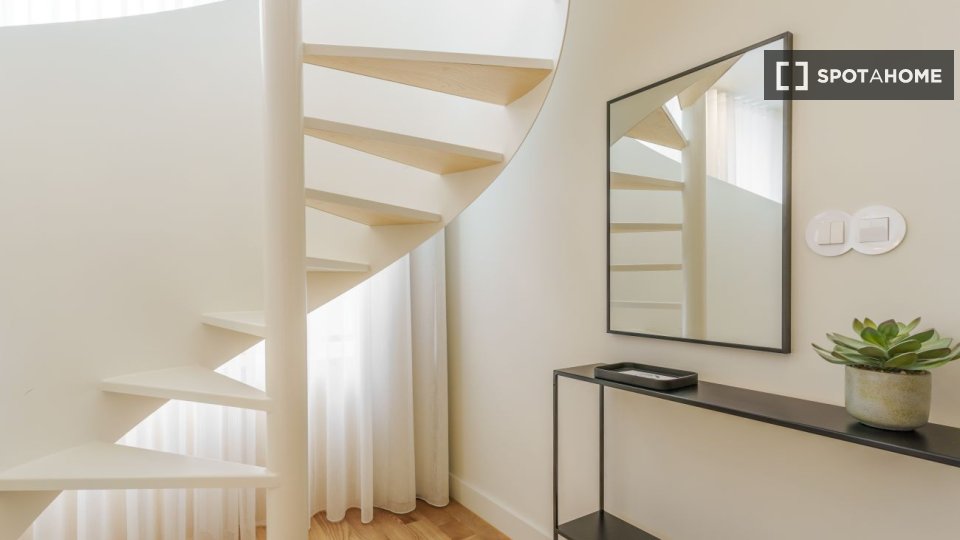 Apartment Porto, 1 bed, 55m² — photo 14