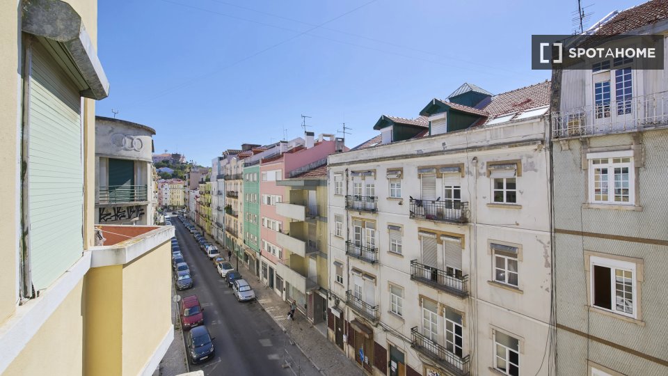 Double room Lisbon, 4 beds — photo 14