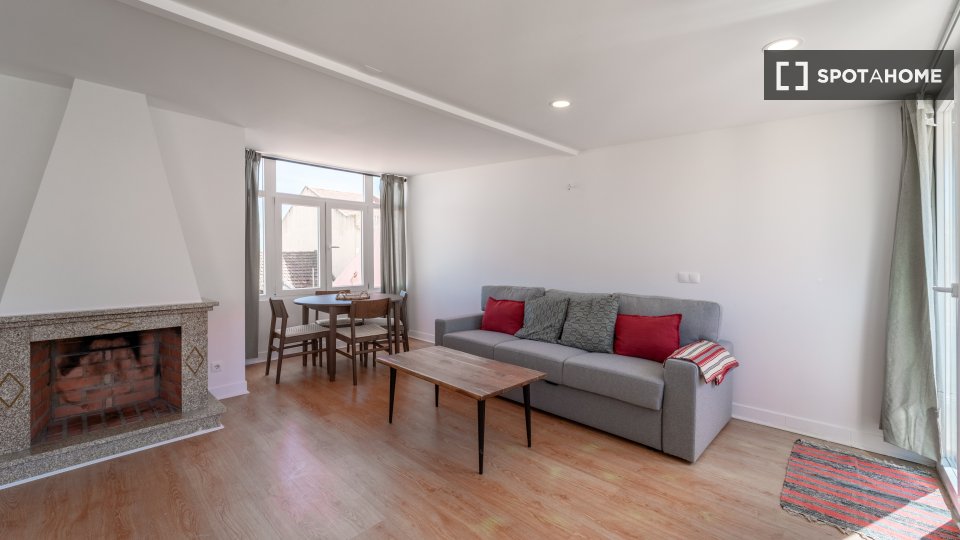 Apartment Lisbon, 2 beds, 97m² — photo 4