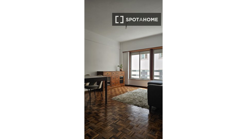 Apartment Lisbon, 1 bed, 50m² — photo 22