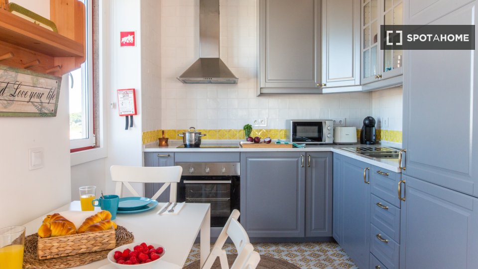 Apartment Lisbon, 2 beds — photo 10