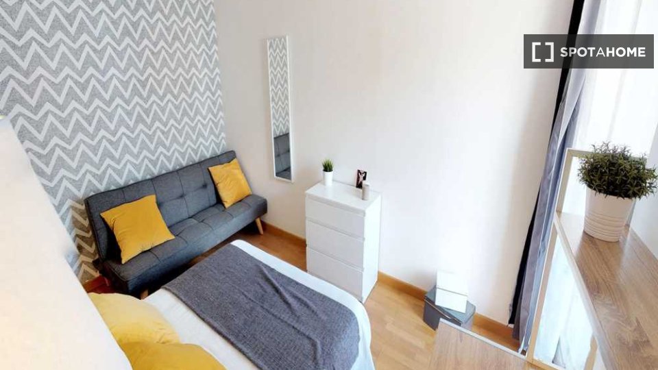 Double room Lille, 4 beds, 80m² — photo 17