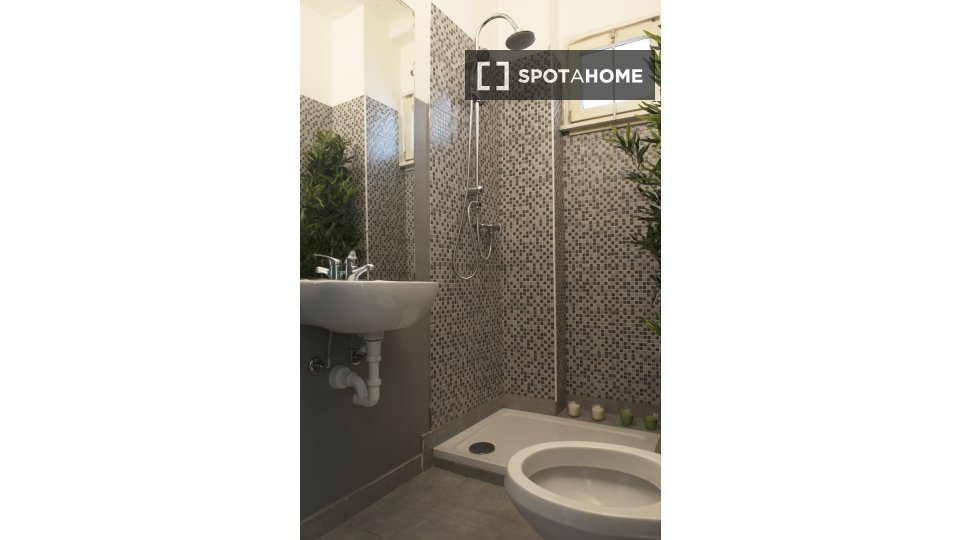Double room Milan, 5 beds, 126m² — photo 3