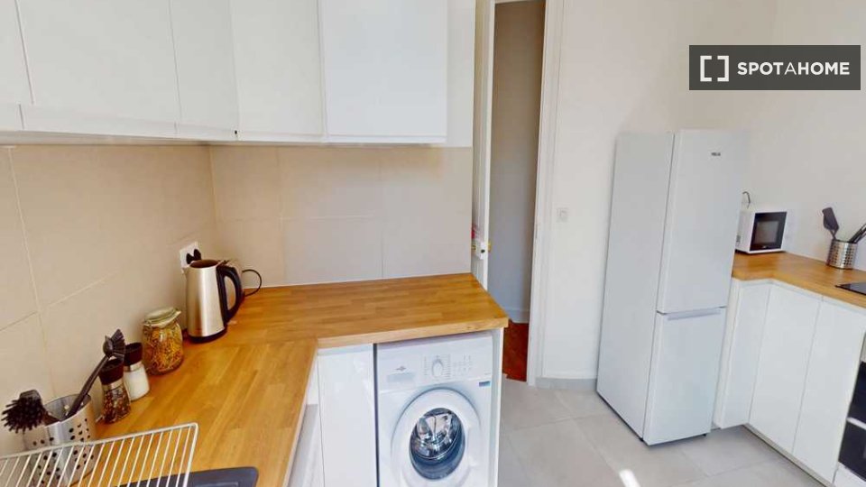Double room Paris, 9 beds, 250m² — photo 13