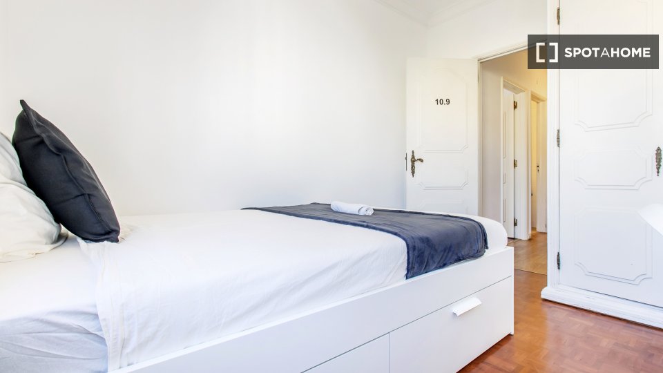 Double room Lisbon, 10 beds — photo 8