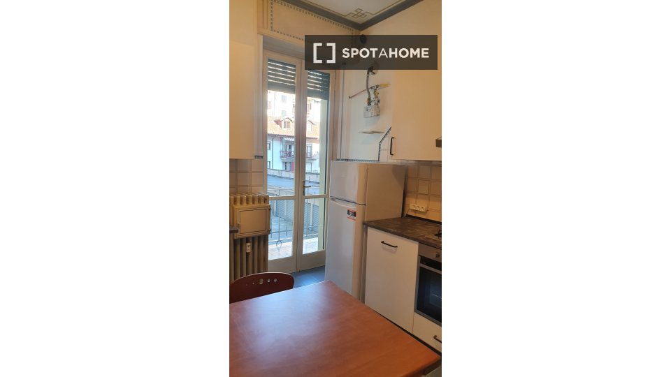 Double room Turin, 6 beds, 182m² — photo 16