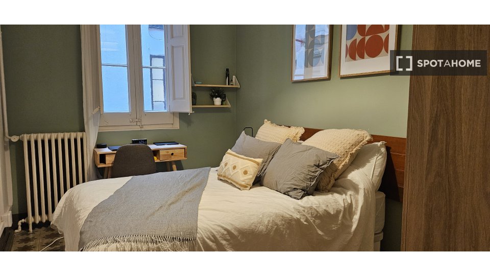 Double room Barcelona, 7 beds, 180m² — photo 2