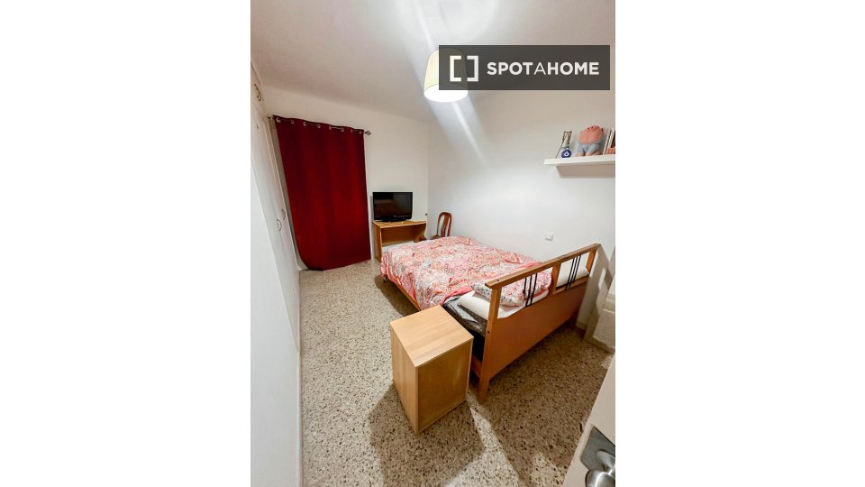 Habitación doble Barcelona, 3 habitaciones, 100m² — foto 2
