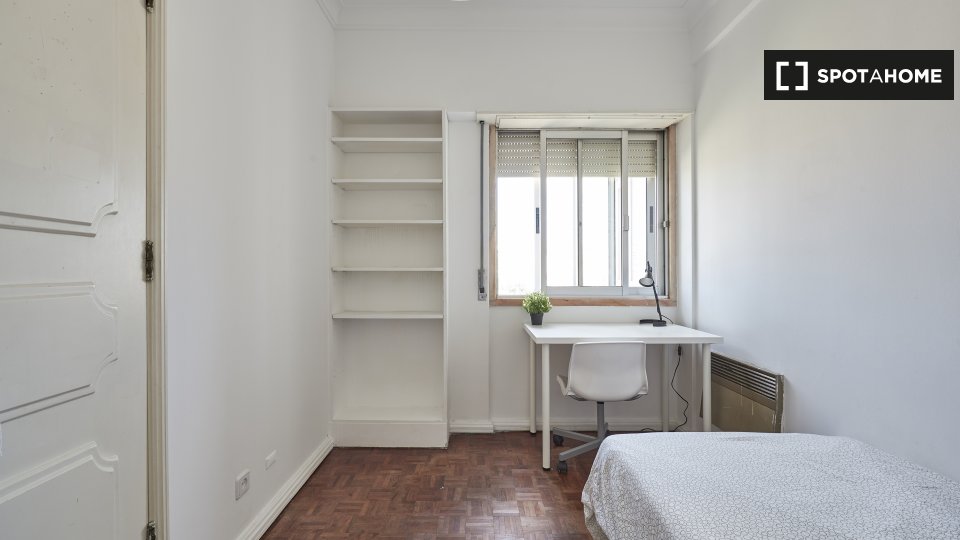 Double room Lisbon, 8 beds — photo 2