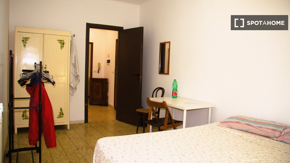 Double room Rome, 5 beds — photo 33