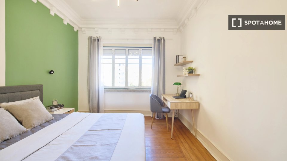 Double room Lisbon, 6 beds — photo 2