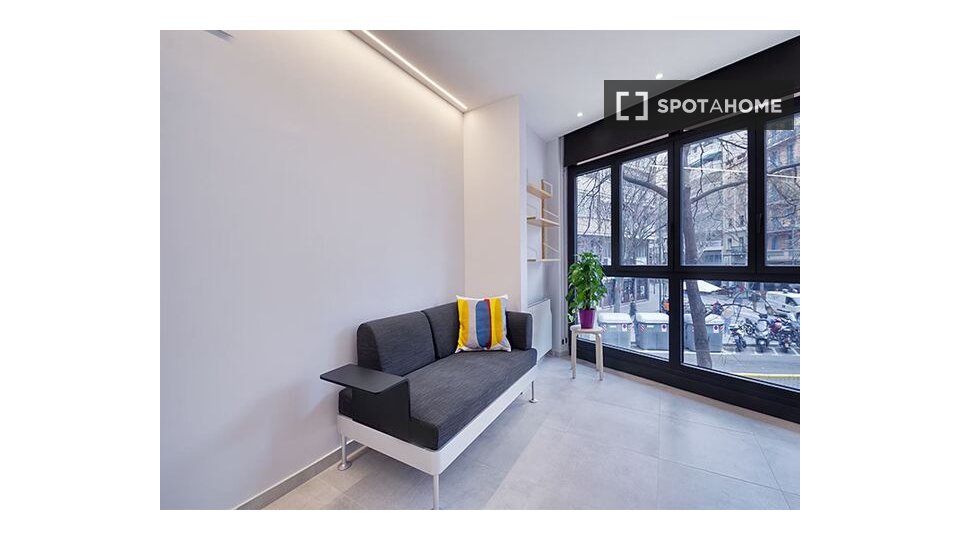 Apartment mono Barcelona, 40m² — photo 1