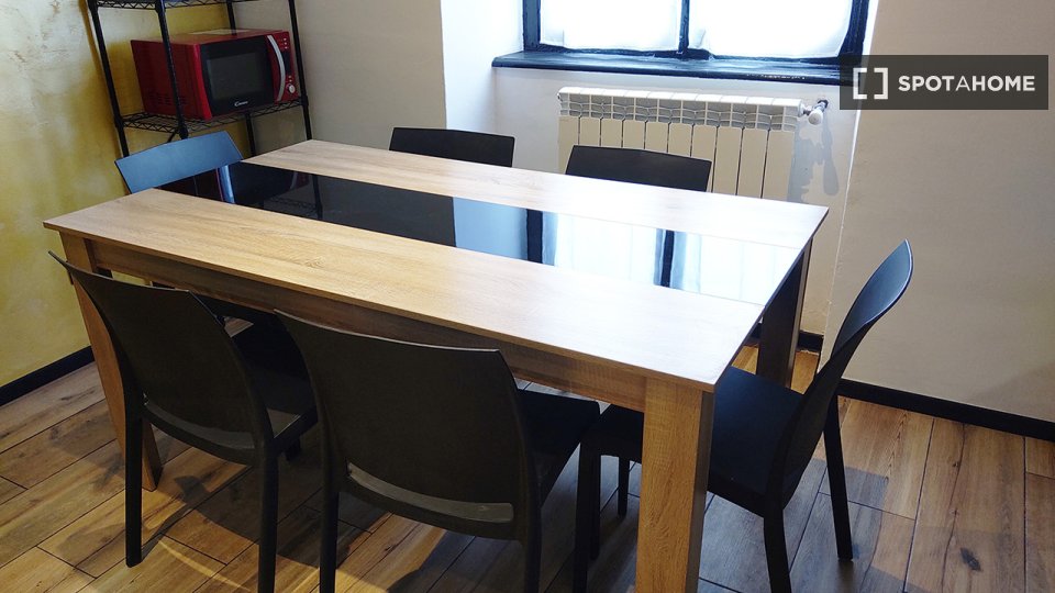Double room Turin, 3 beds, 90m² — photo 18
