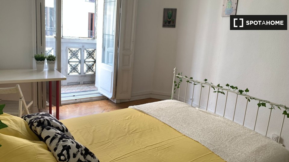 Double room Madrid, 9 beds — photo 19