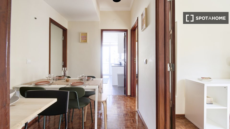 Double room Lisbon, 10 beds — photo 11