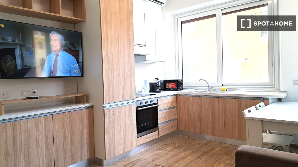 Apartment Rome, 2 beds, 60m² — photo 7