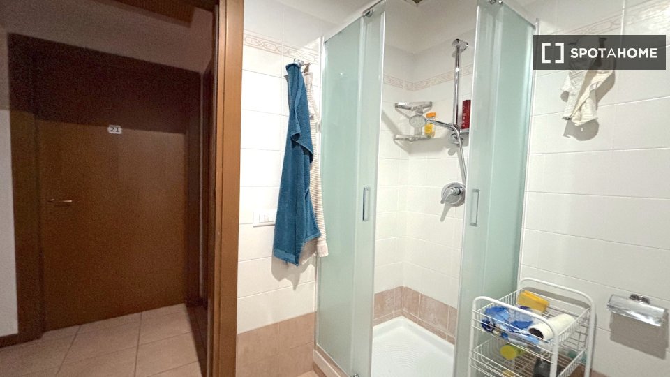 Double room Rome, 33 beds — photo 40