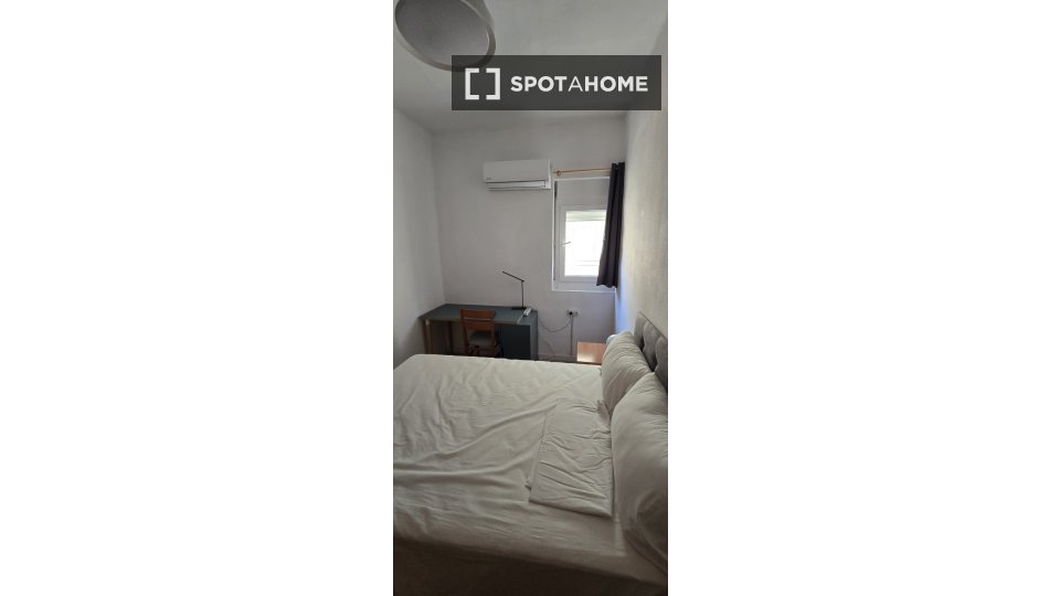Chambre double Valence, 4 chambres, 65m² — photo 16