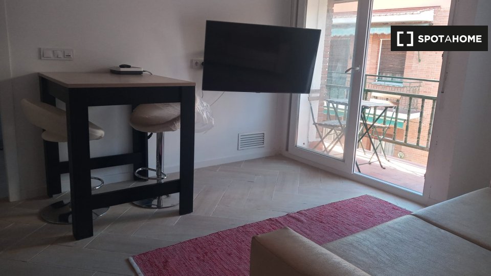 Apartment Madrid, 2 beds, 60m² — photo 1
