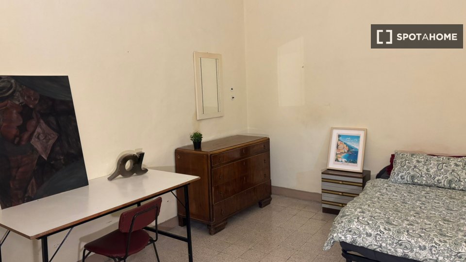 Double room Naples, 2 beds — photo 3
