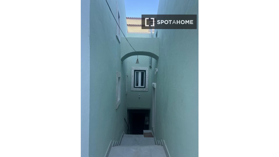 Apartment mono Lisbon — photo 18