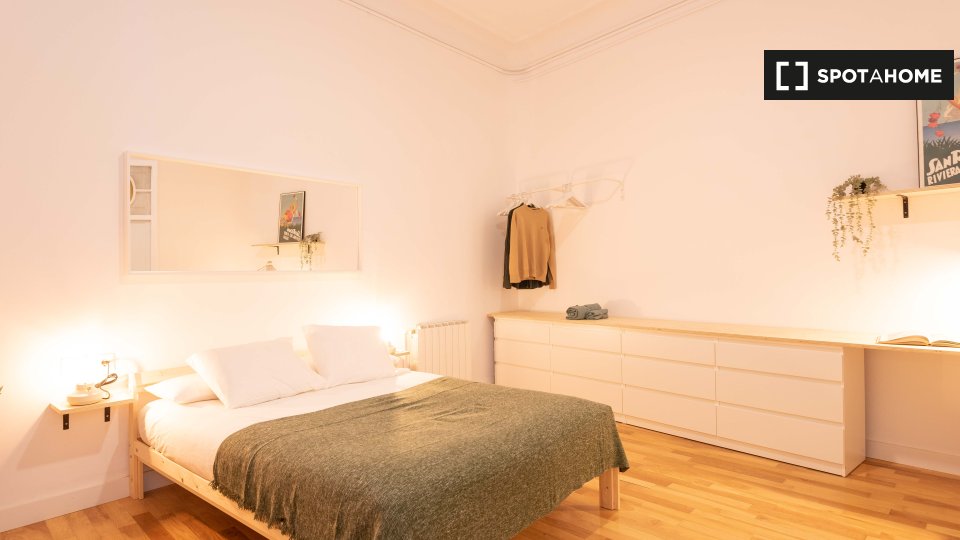 Double room Barcelona, 8 beds, 270m² — photo 10