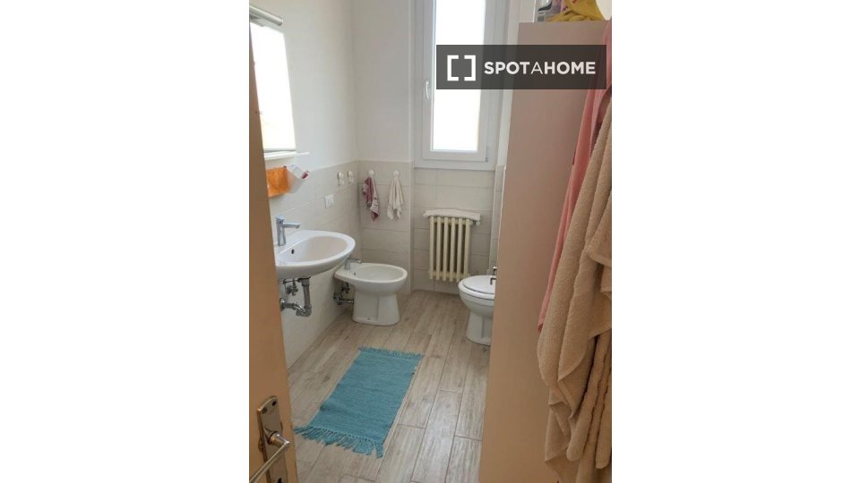 Double room Florence, 4 beds, 110m² — photo 3