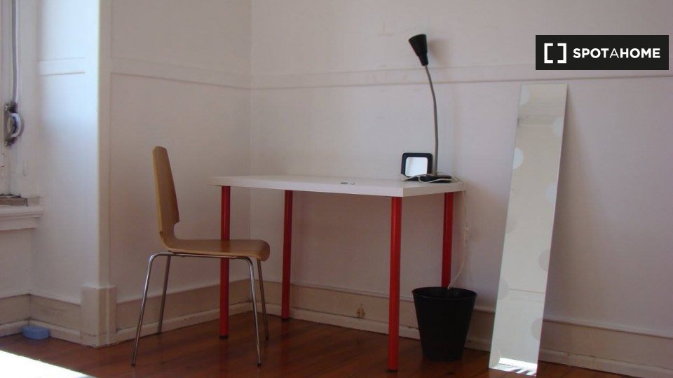 Double room Lisbon, 7 beds — photo 3