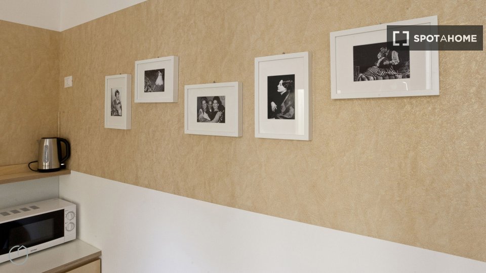 Apartment Milan, 1 bed, 40m² — photo 2