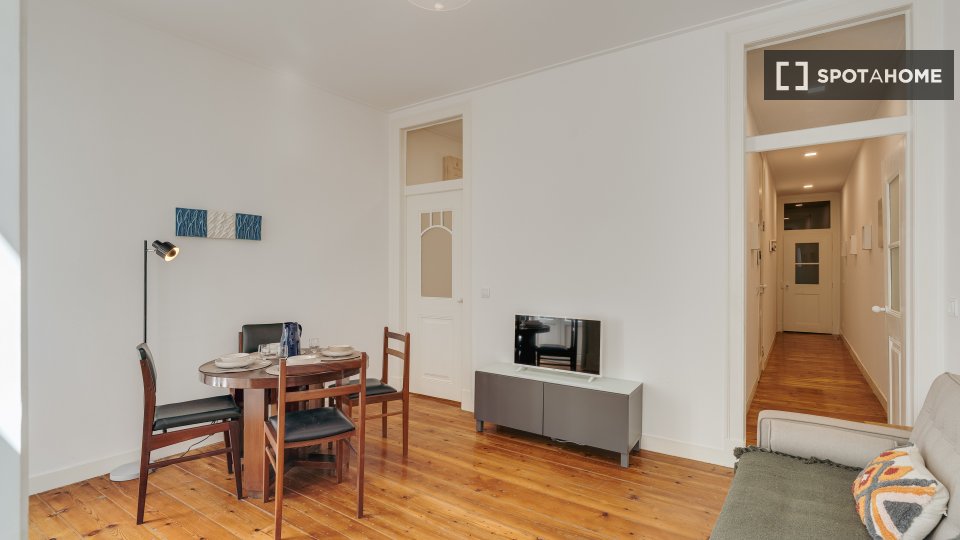 Apartment mono Lisbon, 65m² — photo 44