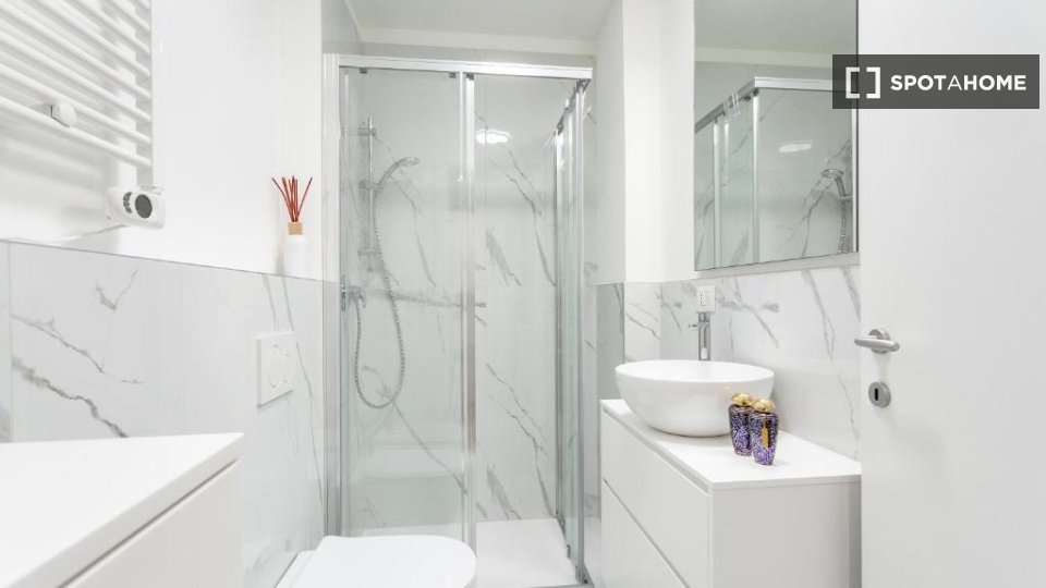 Apartment Milan, 1 bed — photo 1