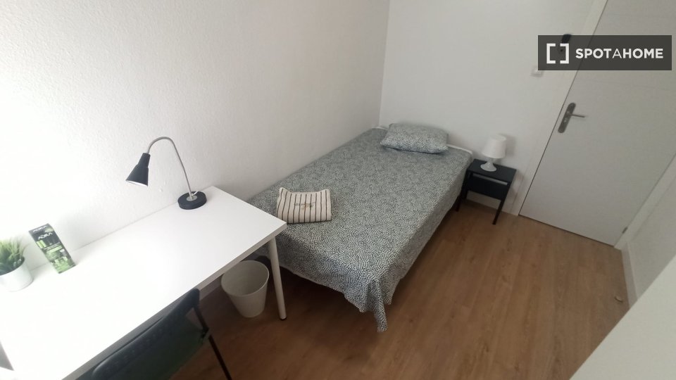 Camera doppia Madrid, 4 camere — foto 13