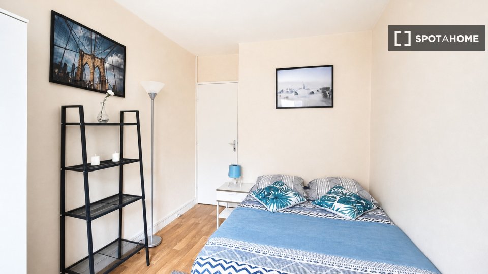 Chambre double Paris, 4 chambres — photo 23