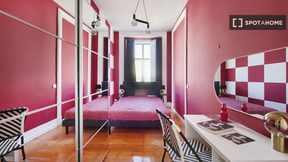 Double room Lisbon, 9 beds — photo 10