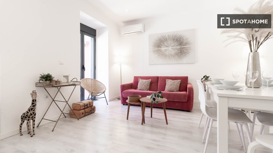 Apartment Lisbon, 2 beds — photo 30