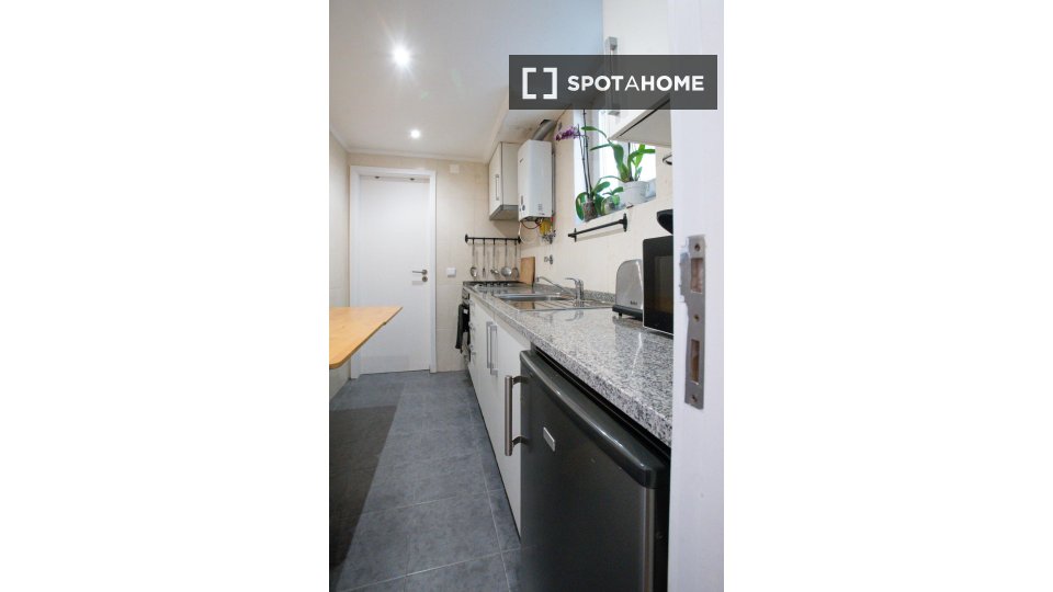 Apartment Lisbon, 1 bed — photo 7