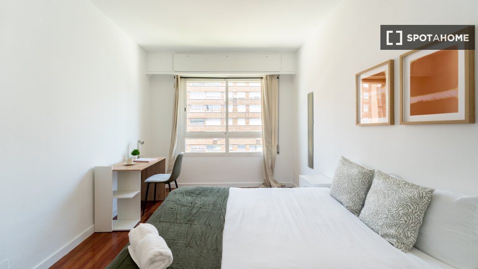 Double room Madrid, 7 beds — photo 22