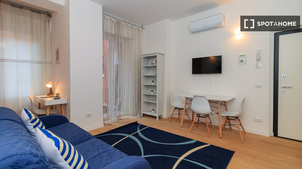 Apartment Milan, 1 bed, 45m² — photo 1