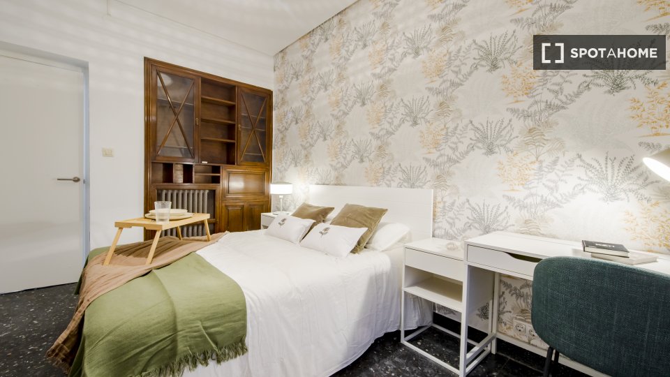 Double room Madrid, 8 beds — photo 2