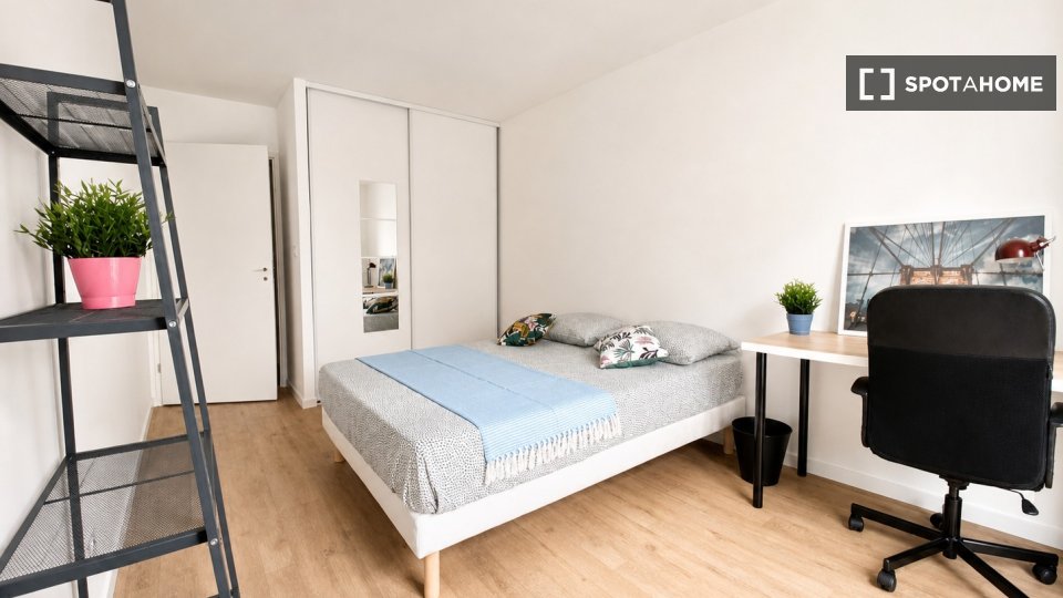 Chambre double Paris, 4 chambres — photo 20