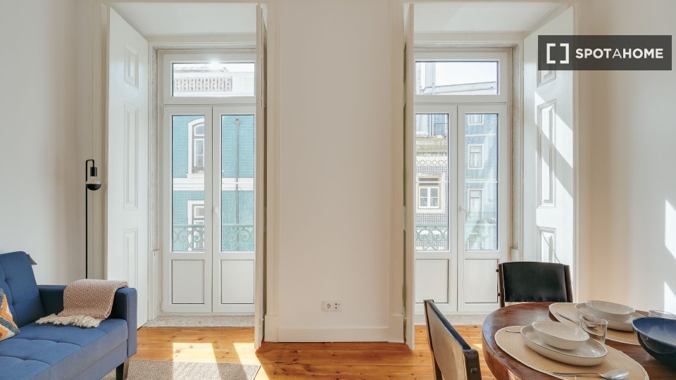 Apartment Lisbon, 1 bed, 70m² — photo 3