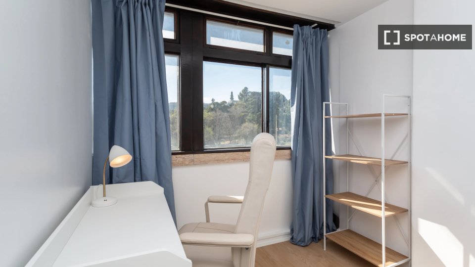 Double room Lisbon, 10 beds — photo 2