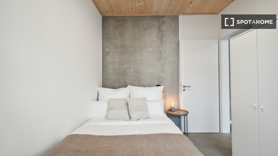 Double room Berlin, 4 beds, 79m² — photo 1